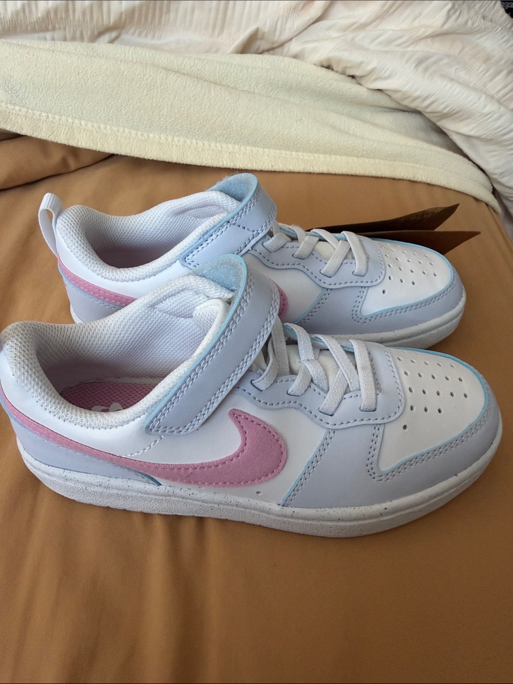Girls Nike Sneakers